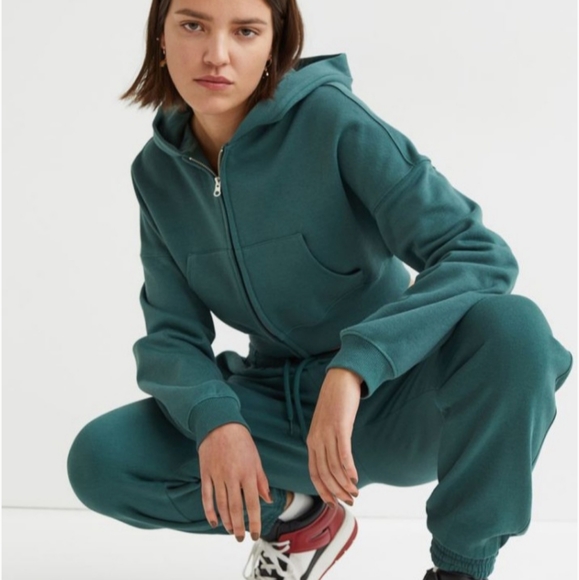 sold 🆕️ NWT H&M Hooded Crop Sweatshirt Jacket in 'Green' - Picture 3 of 8